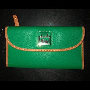 Dooney and Bourke Wallett